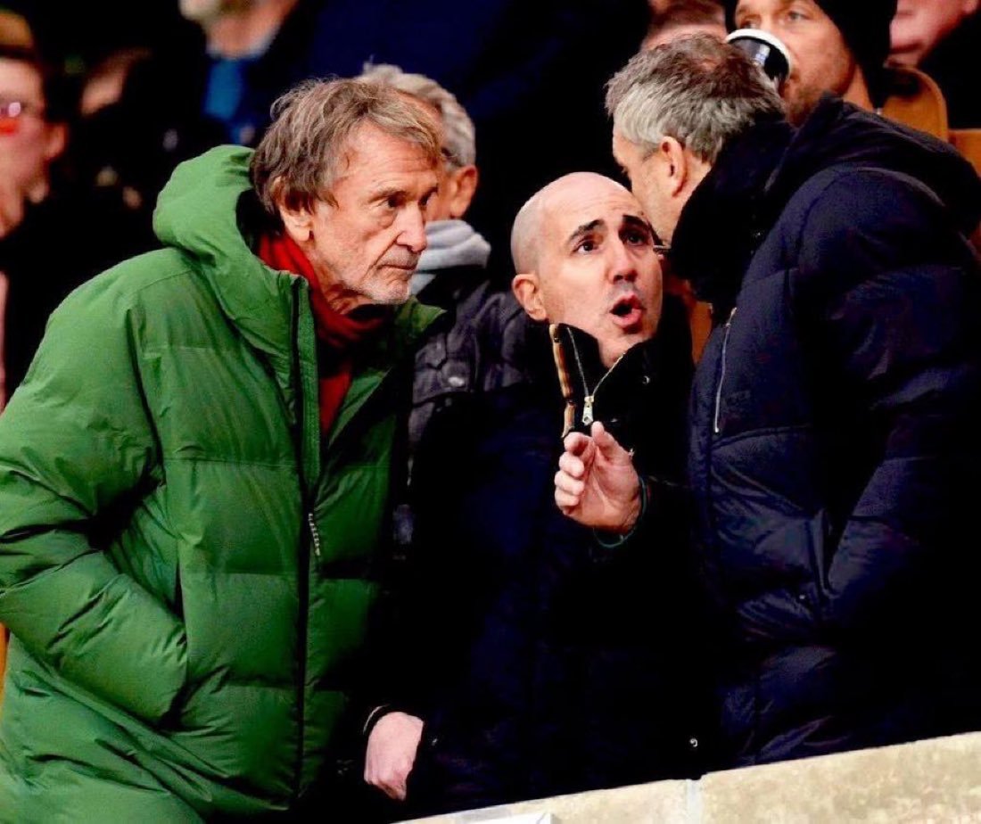 StretfordEndx's tweet photo. 🚨 JUST IN: Manchester United are determined to remain disciplined in the transfer market, setting firm valuations for targets and refusing to overpay. The club also want to sign players who are fully committed to joining.

That approach saw United miss out on Elliot Anderson and Mateus Fernandes, but the belief is the right-value opportunities will emerge in the weeks ahead. [@David_Ornstein] #mufc
