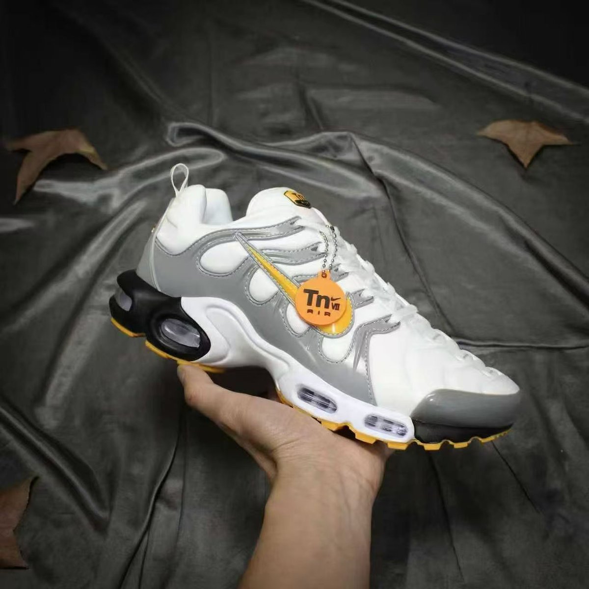 shoeshubplug254's tweet photo. Nike sneakers Ksh @3500 Size 40-45 WhatsApp 0706570452 we deliver country wide
GOAT 2025 KCSE Olkalou Gucaina Na Muchina #MeatValueChain Markets Delivered #MuchinaForMP Argentina Nyeri IEBC National Police Service #FutureOfMeatKE Foreign Direct Investment https://t.co/OlpC3G0Ggv