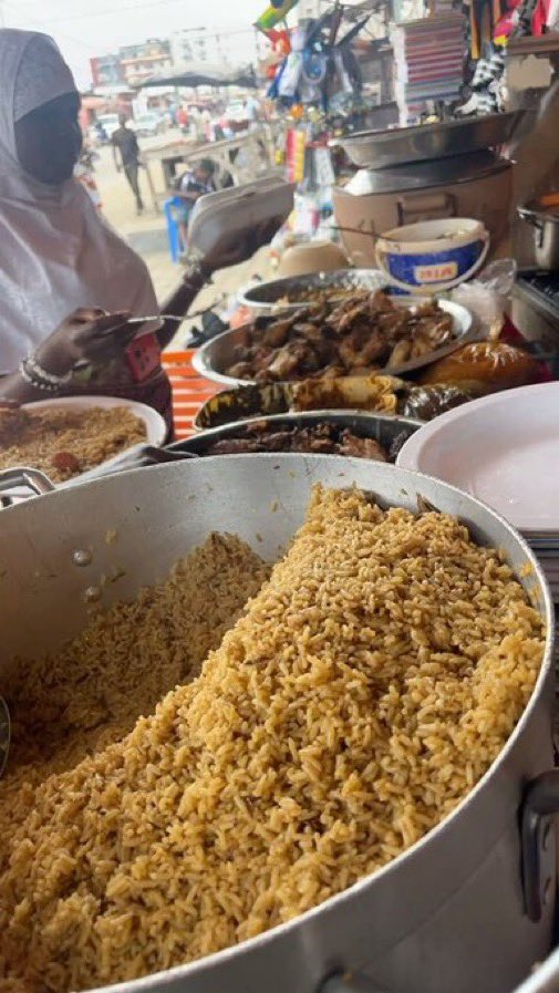 leodey4uu's tweet photo. Facts about  street food https://t.co/imTMHS2EjN