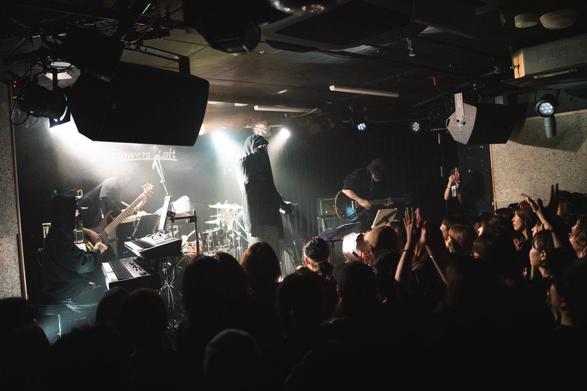 lmIseeee's tweet photo. 初ライブあっというまだったな

TikTok投稿から始まり
路上ライブを重ねて
ついに辿り着いたライブハウス

応援してくださる皆さんに
本当に感謝でいっぱいです

次はワンマンライブ
これからもっともっと歩みを進めていくので
よろしくお願いします。

#IMALAB #ISee https://t.co/5uPO60s6Tj