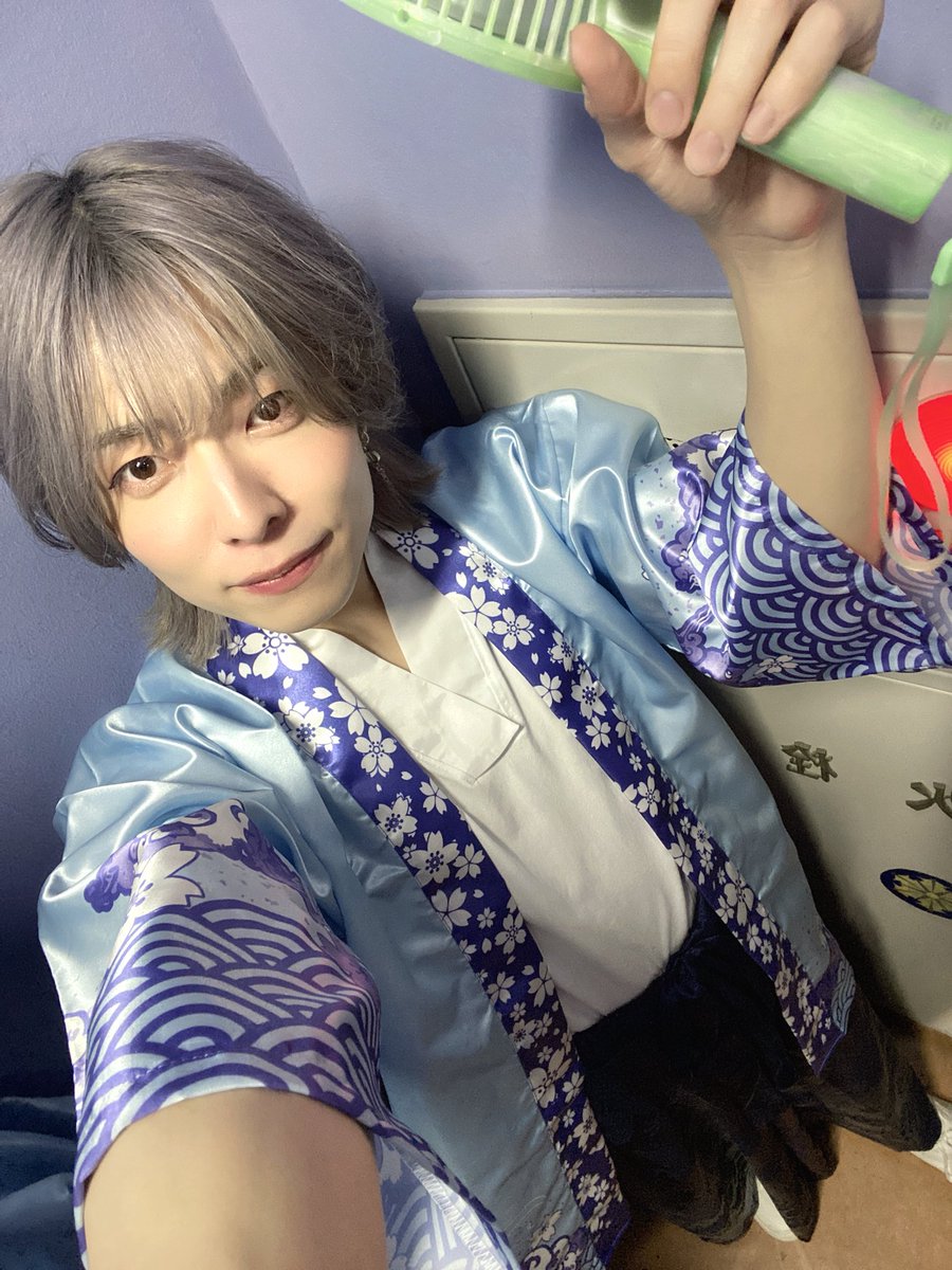 yuma_ENGimon's tweet photo. 7/8本日もありがとうございました！
今日もわちゃわちゃとしたLIVEでしたな🫢
みんな楽しかった？？楽しかったよね？✌️

そして終わってから写真撮ってたらなんか増えてったんだけど。
主張がほんとに激しいENGimonでした😌

ということで次回は10日GOTANDAG4で
19:30～です！お待ちしております！ https://t.co/8Cq6mliGcA