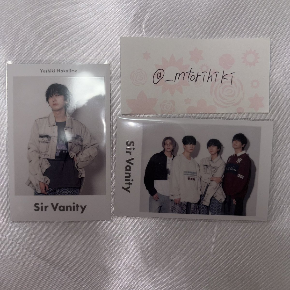 _mtorihiki's tweet photo. Sir Vanity  1st EP puzzle  きゃにめ  特典  交換

譲➔中島ヨシキ  集合

求➔梅原裕一郎

･郵送希望
･同種交換

お気軽にお声がけください🌼 https://t.co/DxR0RXotpp