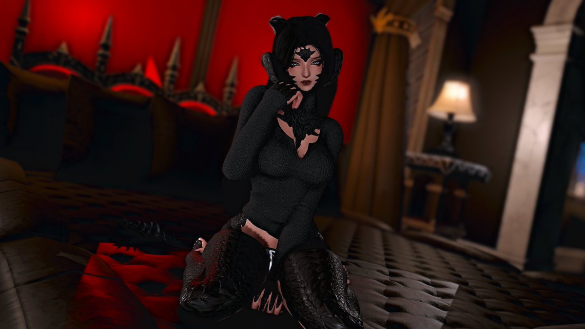 LadyAurielle's tweet photo. I usually gravitate toward soft, cozy aesthetics...

But every now and then it's fun to embrace the darker side~ 🖤

#FFXIV #FF14 #FinalFantasyXIV #AuRa #Xaela #DarkFantasy #Gothic #GPose https://t.co/lY6kNhwIW2