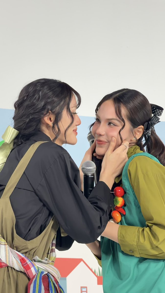 GrabTH's tweet photo. LMSY or SYLM??

GRABFOOD X LOOKMHEESONYA
#GrabFoodถูกกว่าชัวร์xลูกหมีซอนญ่า
#ไทยช่วยไทยพลัสเลือกGrab https://t.co/JNQl1rFdS5