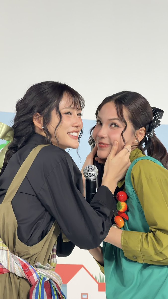 GrabTH's tweet photo. LMSY or SYLM??

GRABFOOD X LOOKMHEESONYA
#GrabFoodถูกกว่าชัวร์xลูกหมีซอนญ่า
#ไทยช่วยไทยพลัสเลือกGrab https://t.co/JNQl1rFdS5