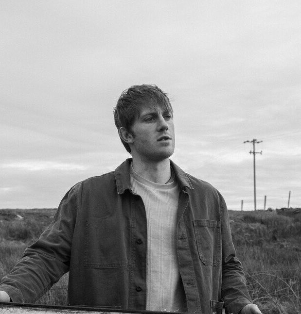 sequinghost's tweet photo. a face card that has me on my hands crawling thru the dirt https://t.co/kJYSJdT8t1