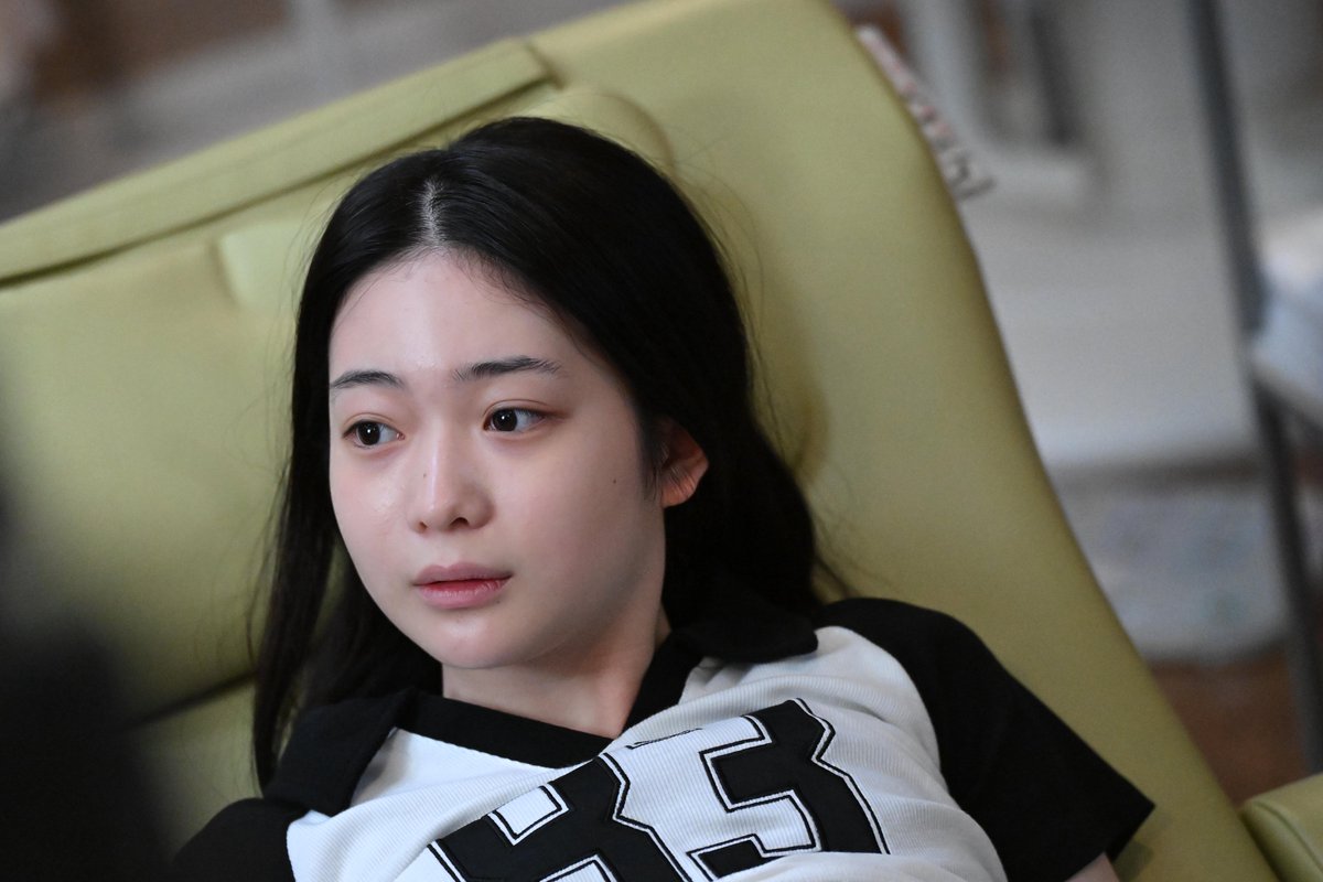 firstcry_ntv's tweet photo. #ファーストクライ 母子救命救急班
🏥第1話放送中👶

セレブ妊婦・由紀と未受診妊婦・恵を同時オペ！？
どうする光井！！

TVerリアルタイム配信📱
https://t.co/3xNbm13FmK

比嘉愛未
白鳥玉季
團遥香 https://t.co/U9qWexDwjB