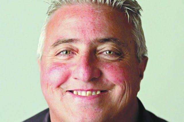 coachpapas1's tweet photo. With an extremely heavy heart, I pass along that Donato "Danny V" Ventura passed away last night after a 7 month battle with cancer. He was a great journalist (best in Boston School Sports history), a fantastic guy, the best husband and a great friend to so many of us. So sad🙏 https://t.co/eOv5SJLFtg