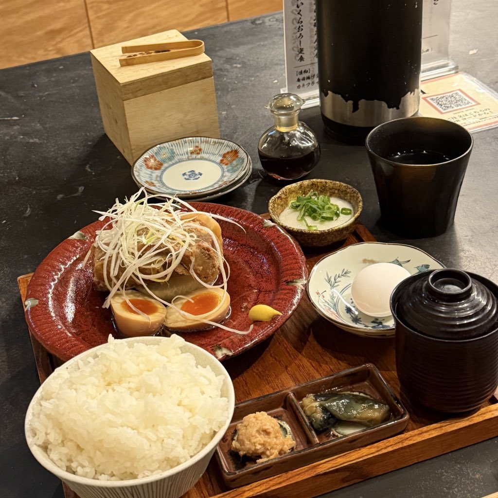 rei_tokyo_cafe's tweet photo. 東京うますぎ定食4選🥚

📍渋谷 出汁林

📍恵比寿 比内地鶏専門 恵比寿 

📍渋谷 いくしか

📍代々木公園 かかん https://t.co/b6kYsYLiKA