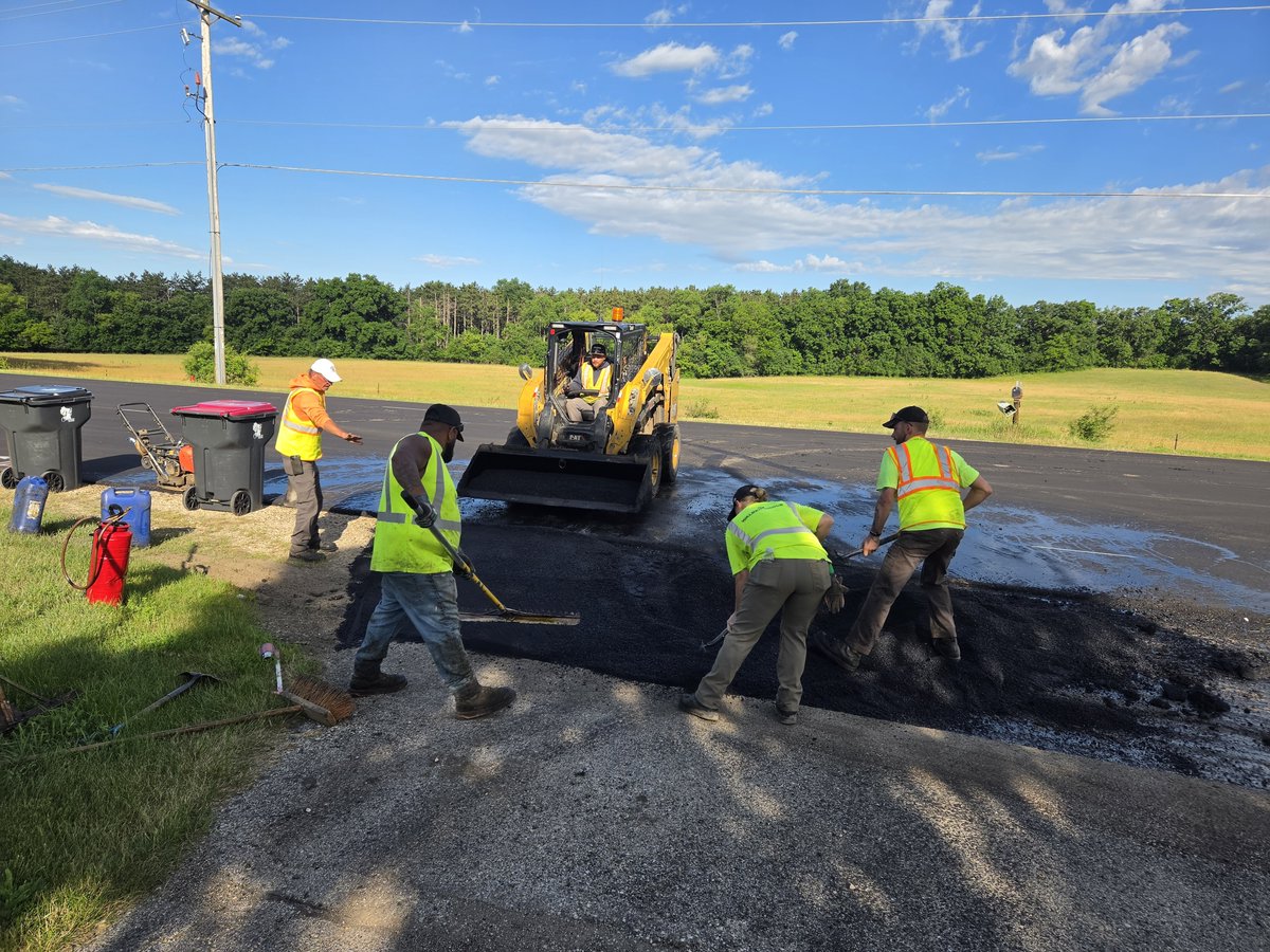 WisconsinDOT's tweet photo. A project on WIS 67 in Walworth County is nearly complete to improve safety. Crews have resurfaced the road, replaced beam guard, curb, gutter, and more. The highway has reopened, and the project is scheduled to complete in the coming weeks. https://t.co/O9fELhnNbI #WorkingForYou https://t.co/EbRExe78t6