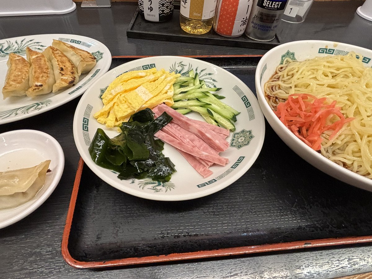 knaeka's tweet photo. 無性に冷やし中華が食べたくて今日も外食w https://t.co/SatGiCd9d5