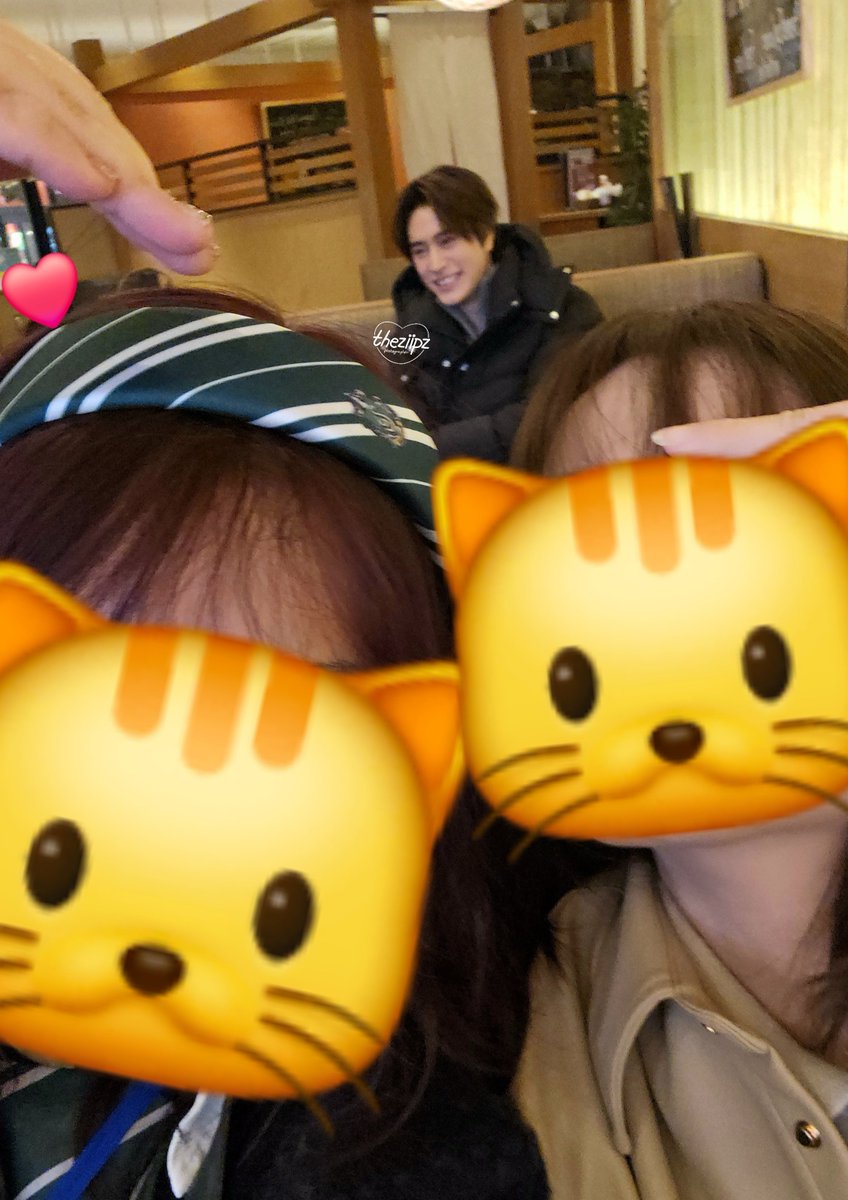 theziipz's tweet photo. คิดถึมอะ 🥺 @fonmachi มาไทยไวไวไว https://t.co/ndRvLxwywA