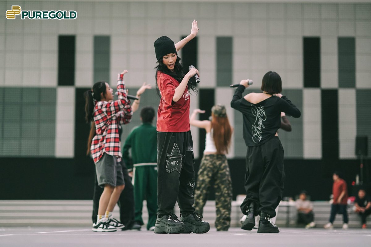 xnrmedia's tweet photo. May pa behind the scenes sila!!!

Get ready to XONARA's performance at Puregold OPM CON Generations 2026 ❤️‍🔥

@officialxonara @Puregold_PH #XONARA https://t.co/NlFpsZ0Wjr