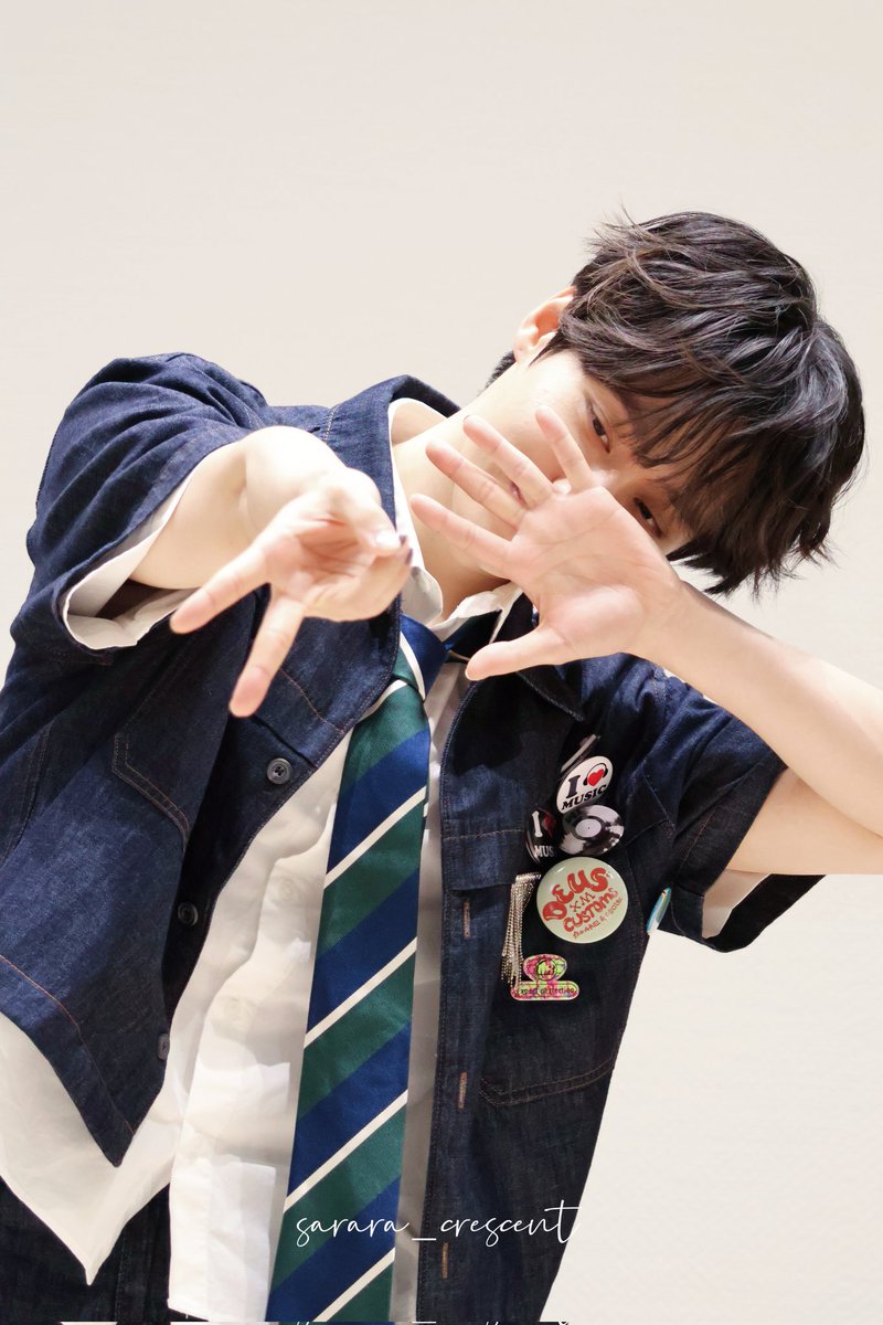 sarara_crescent's tweet photo. 260704 OSAKA
やほ🐯
#HWANWOONG #환웅 #ファヌン
#ONEUS #원어스 https://t.co/myYVkWVIXv