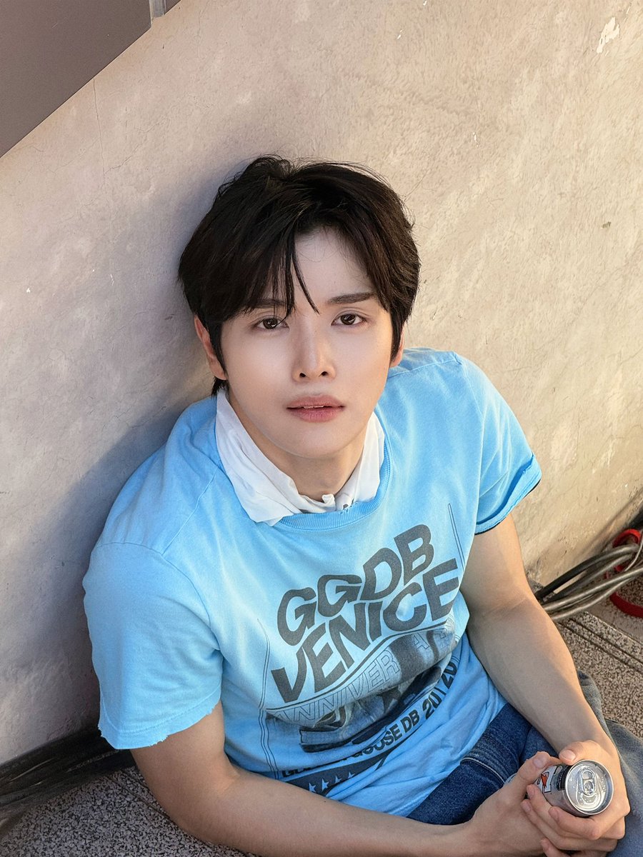 riizetalk's tweet photo. 🦌💭 • 260708 
[10:37 PM KST]

it was really hot on that day.. https://t.co/jooL5z51qQ