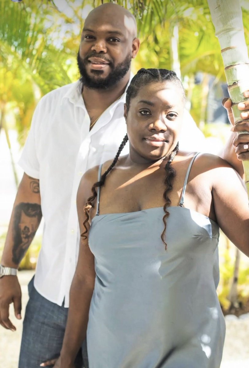 MashSoPetty's tweet photo. The Best DM I Ever Received 13 years ago.  9 Years Married… All Because of Twitter. 7/7/17 💕 #marriedlife #blacklove https://t.co/aAO0KxpM3h