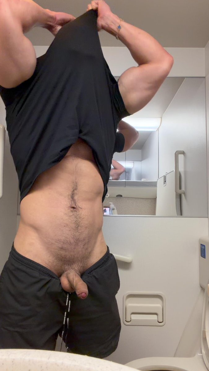 _ericeast's tweet photo. Over 30 passionate cum videos waiting for you! Subscribe to my channel right now! 💦https://t.co/vsxnR1NMko https://t.co/wlcZtJBS96