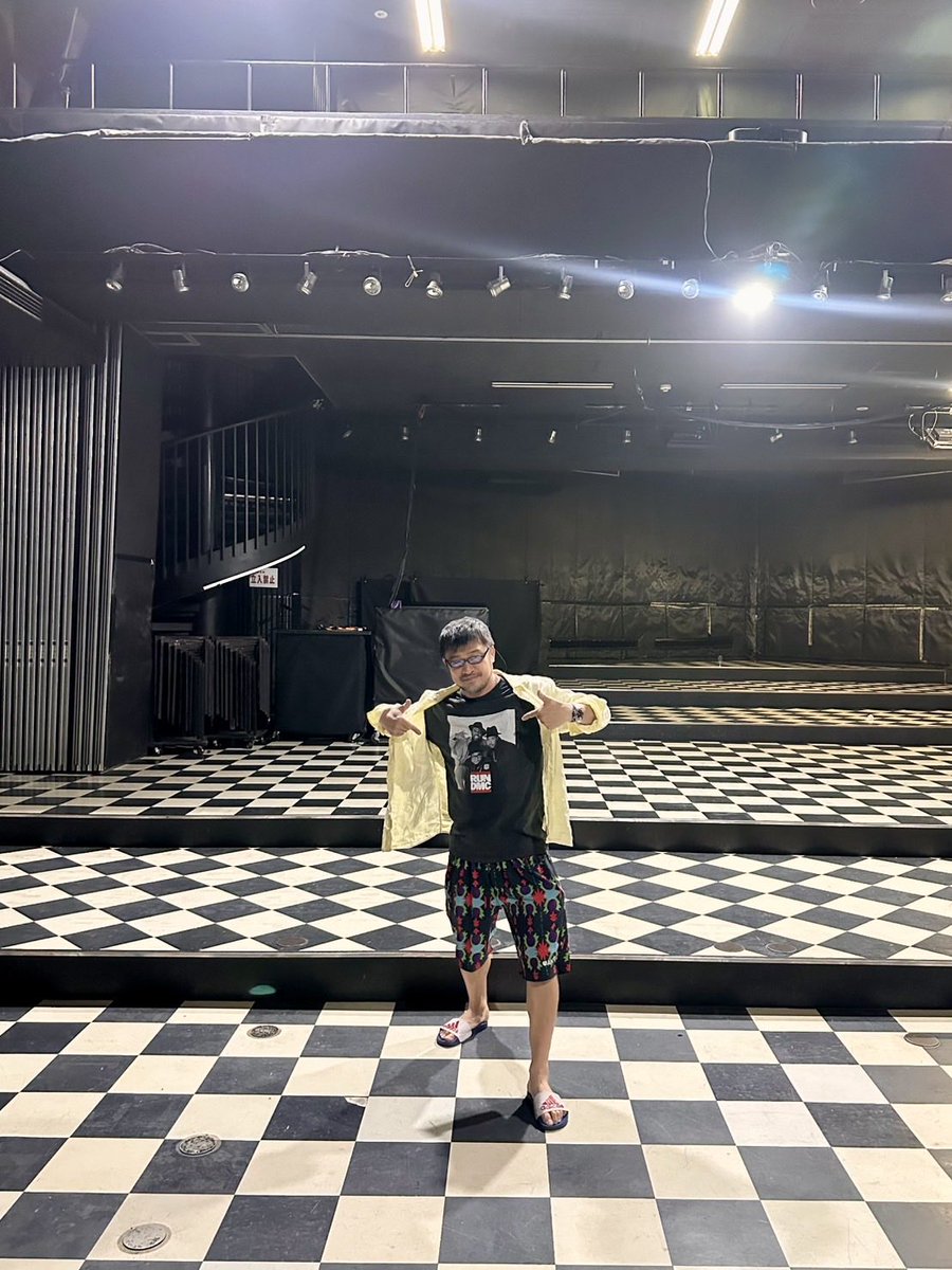 G1WzlOb8admT2Zt's tweet photo. 全国ツアー 4本目 熊本／熊本編でした！！

膝カクカクをお客さんのあたたかさ、手拍子でどうにか助けていただいた一本でございました🦵💨笑

皆さん、あっっつい中、ご来場、本当にありがとうございました！！
また来させて下さいね！また是非とも遊びに来て下さいね！！

お世話になりました！！ https://t.co/NgEtoejCwh