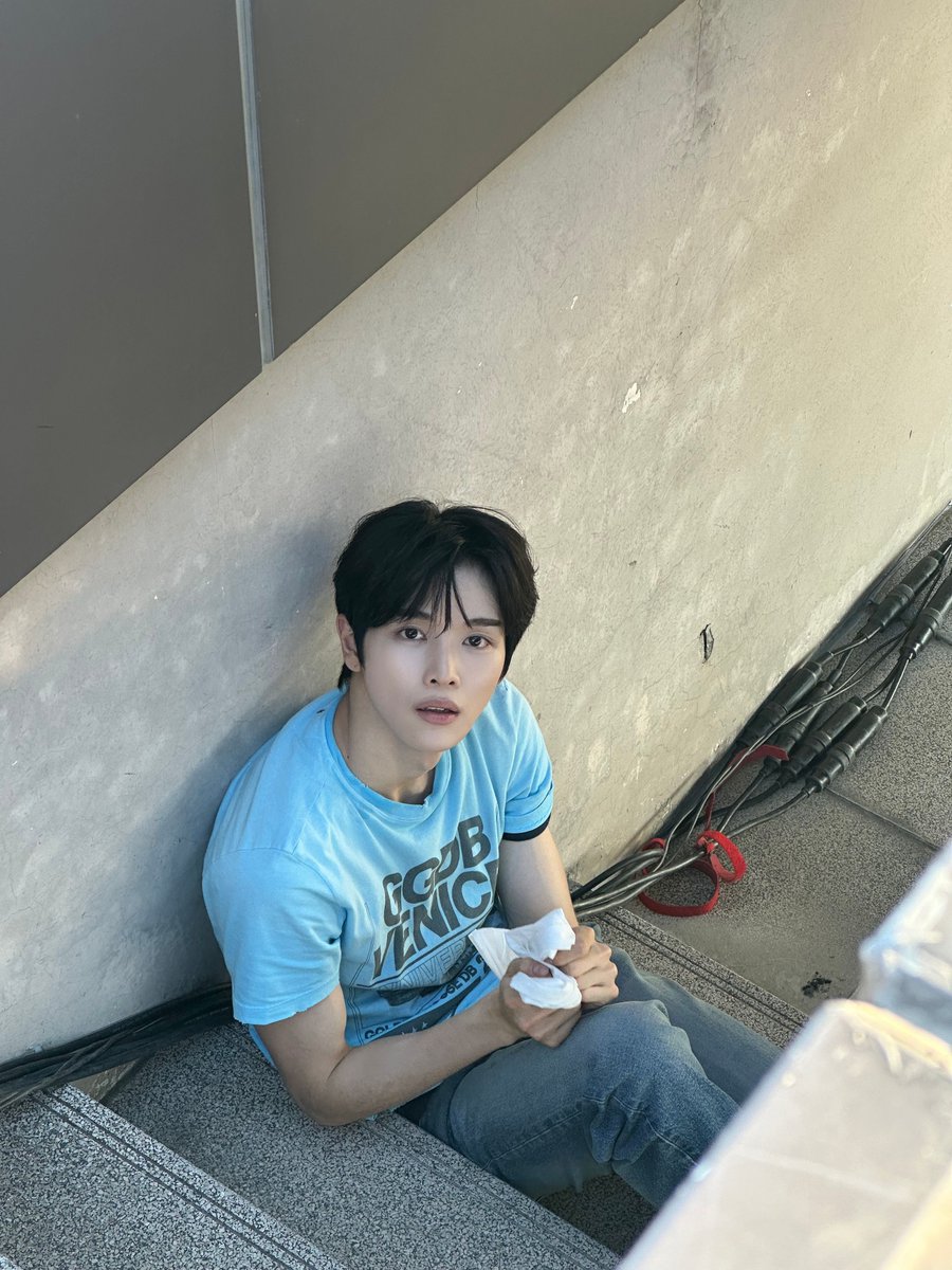 sungchan091327's tweet photo. 이날 사진 한가득 보내줌 https://t.co/kR9sUTfurx
