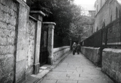 Fiona_Forde_Irl's tweet photo. Yesterday's #WhereinCork was Christchurch (Triskel) - this is an old image of Christchurch Lane #Cork #LoveCork #PureCork #CorkLike #ThrowbackThursday https://t.co/OCOcveldNg https://t.co/hbDTUH4Z7E
