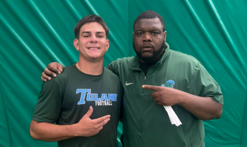 sixstarfootball's tweet photo. EVENT COVERAGE | Several rising defensive prospects impress at Tulane

📈Strong showings elevate recruiting stock in front of Tulane staff

📖Full recap+scouting reports now live!

STORY: ▶️https://t.co/vUgEV2MKUj

@Michael_benny27 @DarrenCoatesJr  @Craig_C123 @Logan_Cummins22 @BryceDupard_2 @TheTrue5star @javaughng2x_ @Johngreen548417 @Kaedon_Jenkins 
@Maddox_Jones1 @NikoKansala @JLevingston2028 @J1__Jaren @RenoMartinoc @joshuamorgan50 @OrlandoParkII @TTPayne7 @SpeedyRob9 @Nigelr_8 @Ka1thehuman @CTrueblood_ATH @Jetyson28 @StevieWash_ @WilliamsKa8911 @KarterWil53 @cash05winters @gmenfalife