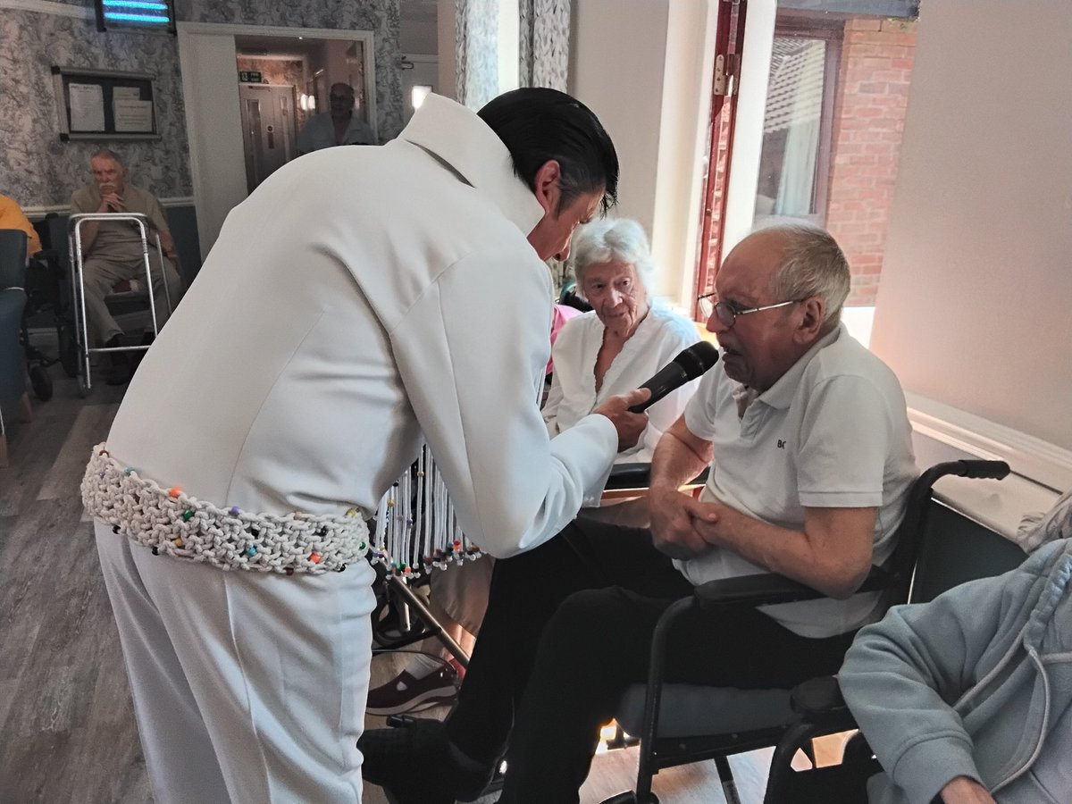RedHouse44's tweet photo. A fantastic afternoon Elvis was in the building  #hicaactivities #bridlington #carehome https://t.co/QBb4TbIiwu