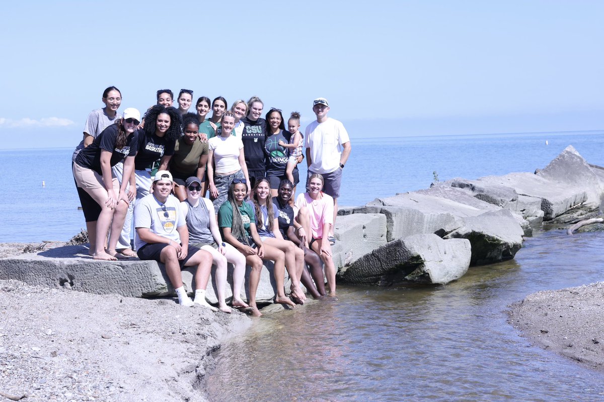 CSU_WBasketball's tweet photo. when coach says he wants to change the schedule 🏖️ https://t.co/JwJPbialVb