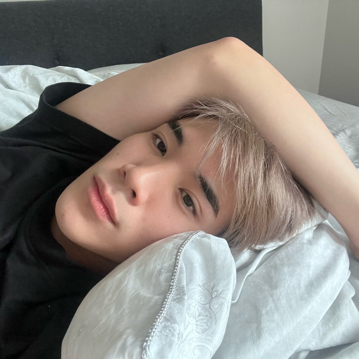 Ponypinkpinkk's tweet photo. บ้อกค้าบ                                      ว่าไงคับบี๋ https://t.co/NzYtZiGaVH