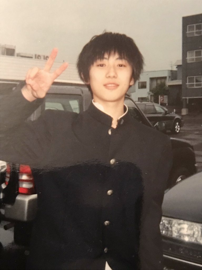 jaga_no_imo's tweet photo. ←w-inds.になる前の千葉涼平
w-inds.になり17年経過した千葉涼平→ https://t.co/c6KIjCmXPl