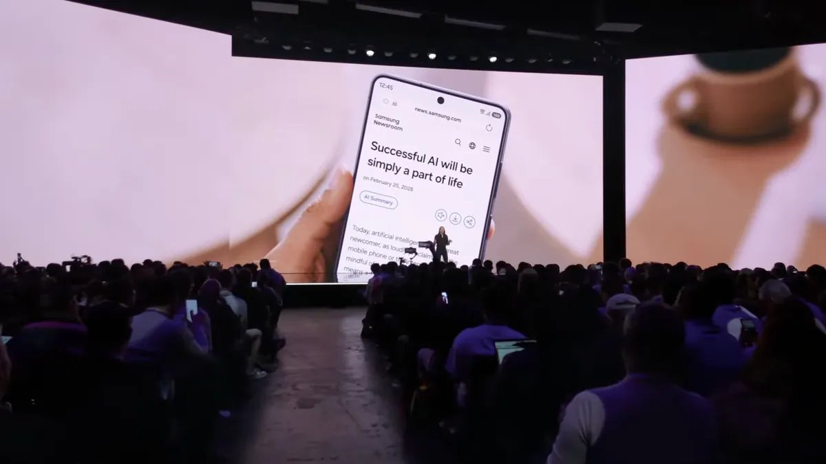 titistechguide's tweet photo. Wah, bentar lagi Samsung bakal ngadain event gede! 🚀 Galaxy Unpacked confirm tanggal 22 Juli nanti di London. Dari bocoran artikel CNET yang baru gue ulik, sepertinya bakal ada banyak form factor unik plus integrasi AI yang makin kenceng.

Kira-kira apa aja yang bakal rilis? A thread 🧵👇