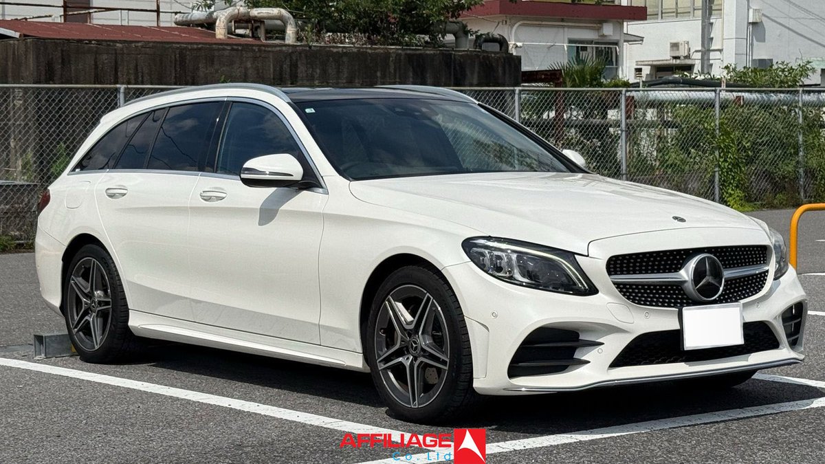 affiliage_ltd's tweet photo. 🌟Unbeatable Deal🌟

2019 Mercedes Benz C200 Avantgarde AMG Line (Exclusive Leather Pkg)

KES. 2.96M TOTAL LANDING COST MOMBASA (incl taxes &amp; reg)

1.5L turbo i4 petrol with EQ Boost, Odo 108,000KMs, RWD, Air body control suspension, Panoramic sunroof, Burmester sound https://t.co/IUl0cEumQU