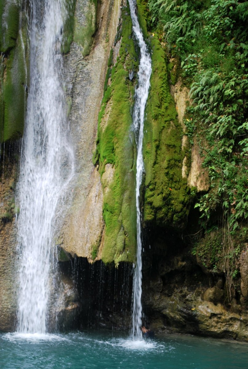 sazzyg_1987's tweet photo. Listening to the ancient rhythm of the earth... 🌿✨
Where the mountains whisper and the waterfalls sings, my heart is forever captured by the wild beauty of nature. 🏞️💚
#WaterfallPhotography #WildAndFree #LoveAdventure #NatureIsRomance #FallingInLove #OurFairytale
PC me - Daranak Falls, Philippines 🇵🇭