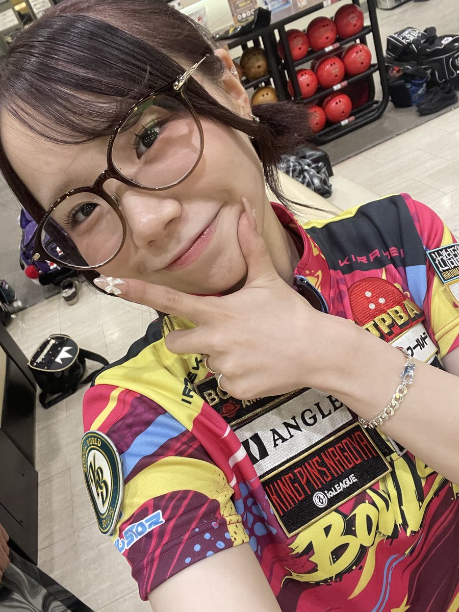 5dlCg's tweet photo. 福山コレクションw🎳

メガネみちょら

ストライク
動画は撮れなかったw

なぜか🐼が撮らないとストライクw https://t.co/bt8g9UJiI3