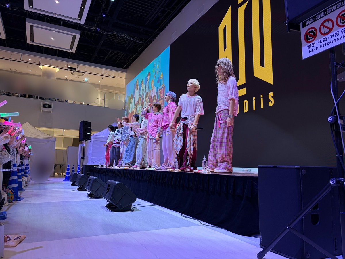 buddiis's tweet photo. リリースイベント
📍エミテラス所沢
ありがとうございました！

たくさんの #バディ とリリース日を
過ごせて幸せでした🤟💘💘

ここからもっともっと伝説を
つくっていけるよう頑張ります🪐 https://t.co/F270HpcKrV