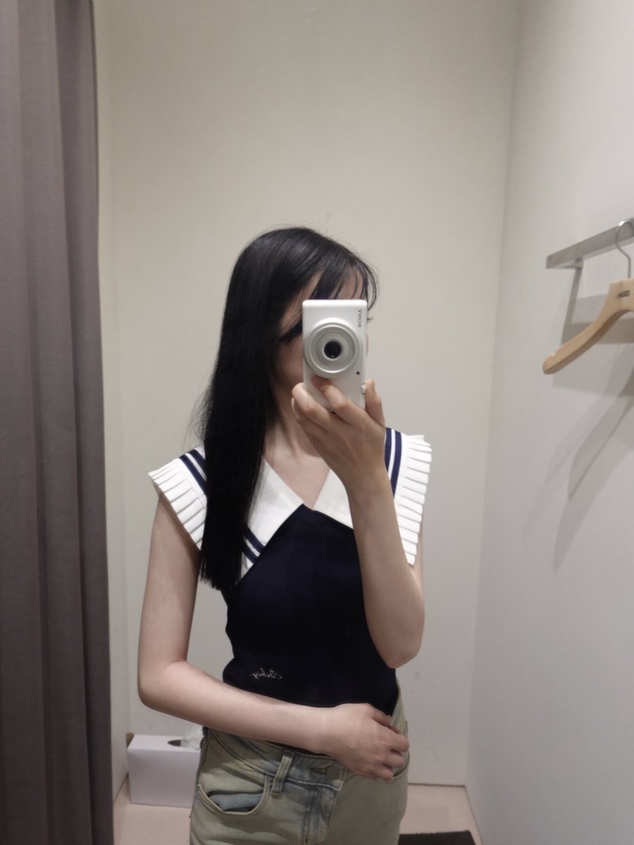 THsESeE's tweet photo. 今年の夏コーデ👩🏻‍💻♡

#日常垢 https://t.co/eSplnUQEDi