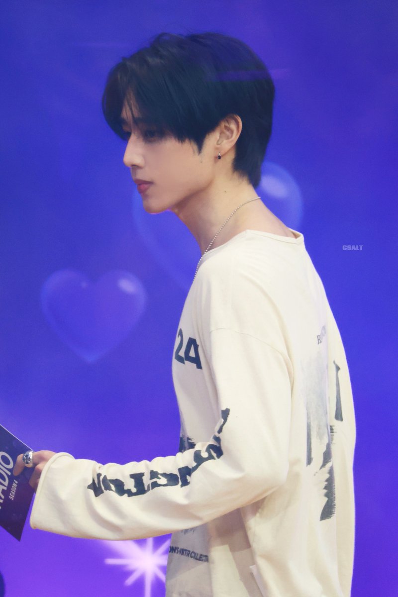 csalt0894's tweet photo. 260708 아돌라

#선우 #SUNWOO
 #더보이즈 #THEBOYZ https://t.co/dYLFMPsSBd
