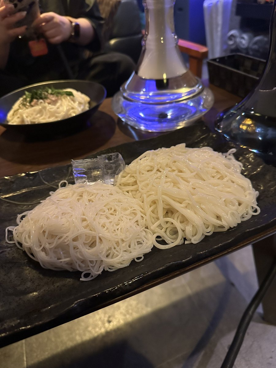 HOSHIREVI's tweet photo. ホラフキン

自作シーシャ

レッドチェリー×グァバ×ツイスト×ライム

そうめん食べ比べ
太麺と細麺
タレ５種
美味しかった

@ShishaCafe_HORA https://t.co/iMwGeT9kB5
