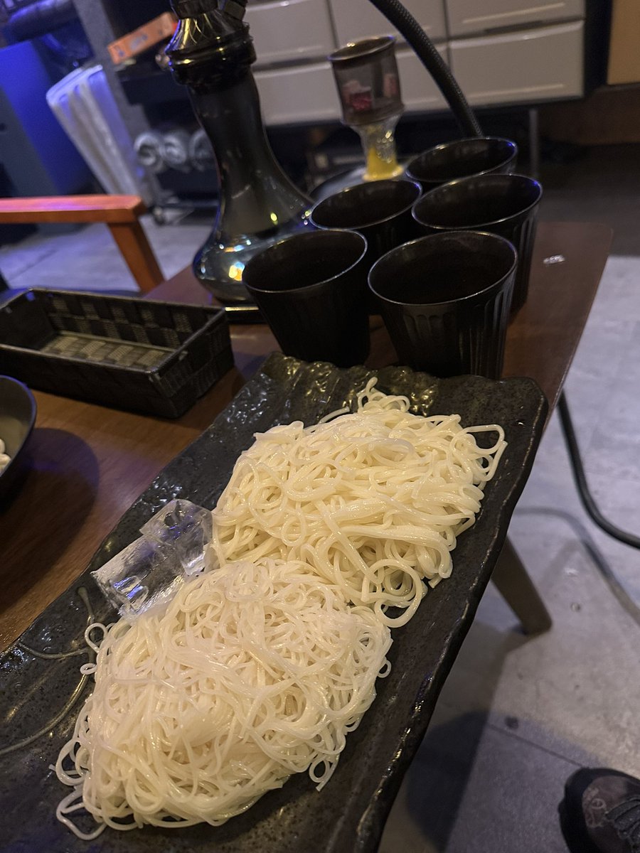 HOSHIREVI's tweet photo. ホラフキン

自作シーシャ

レッドチェリー×グァバ×ツイスト×ライム

そうめん食べ比べ
太麺と細麺
タレ５種
美味しかった

@ShishaCafe_HORA https://t.co/iMwGeT9kB5