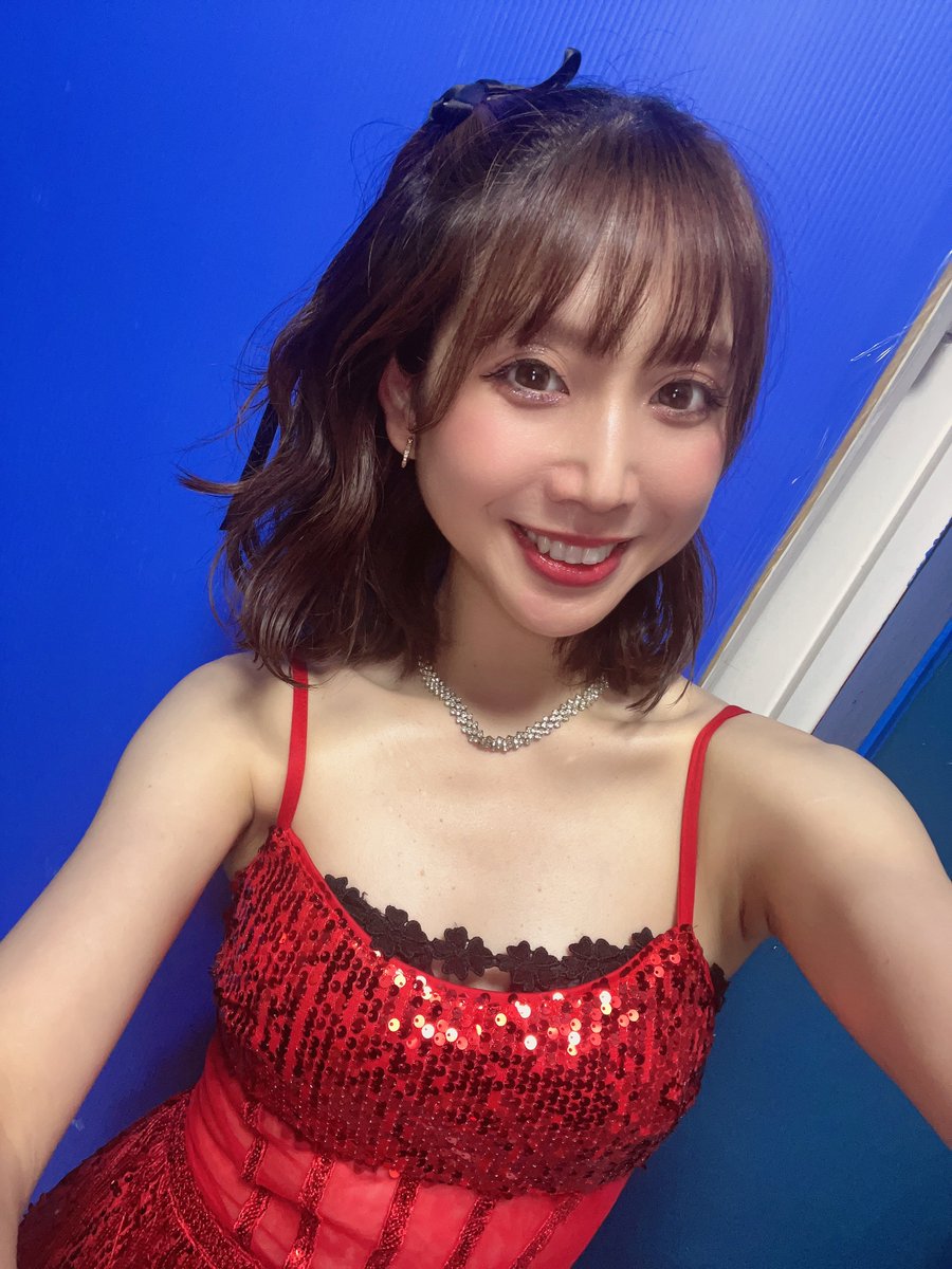アクスタとシングルチェキが本日締め切りです！！ アクスタは郵送