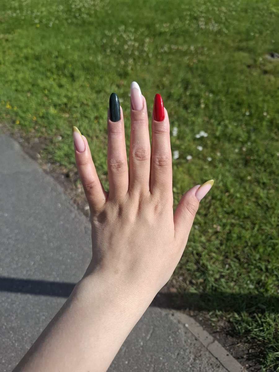 Zaebish_Egor's tweet photo. TDDK NAILS🔥🔥🔥🔥 https://t.co/x5prW6z852