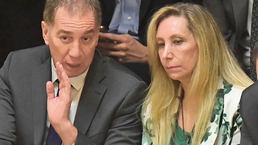 drjorgerachid's tweet photo. MANEJAN EL PAÍS

NADIE LOS VOTÓ

MILEI HABLA CON SU PERRO MUERTO

SÓLO DICE LO QUE LE INDICAN TRUMP NETANYAHU

ÉSTOS SON GUARDIANES DEL COLONIZADOR

NO TIENEN PATRIA NI QUIEREN AL PUEBLO

SON CORRUPTOS COMO LOS YA JUZGADOS

NARCO FINANCIADOS
SOBREPRECIOS ANDIS
ORSNA
CRIPTOESTAFA! https://t.co/2y4b32u2ko