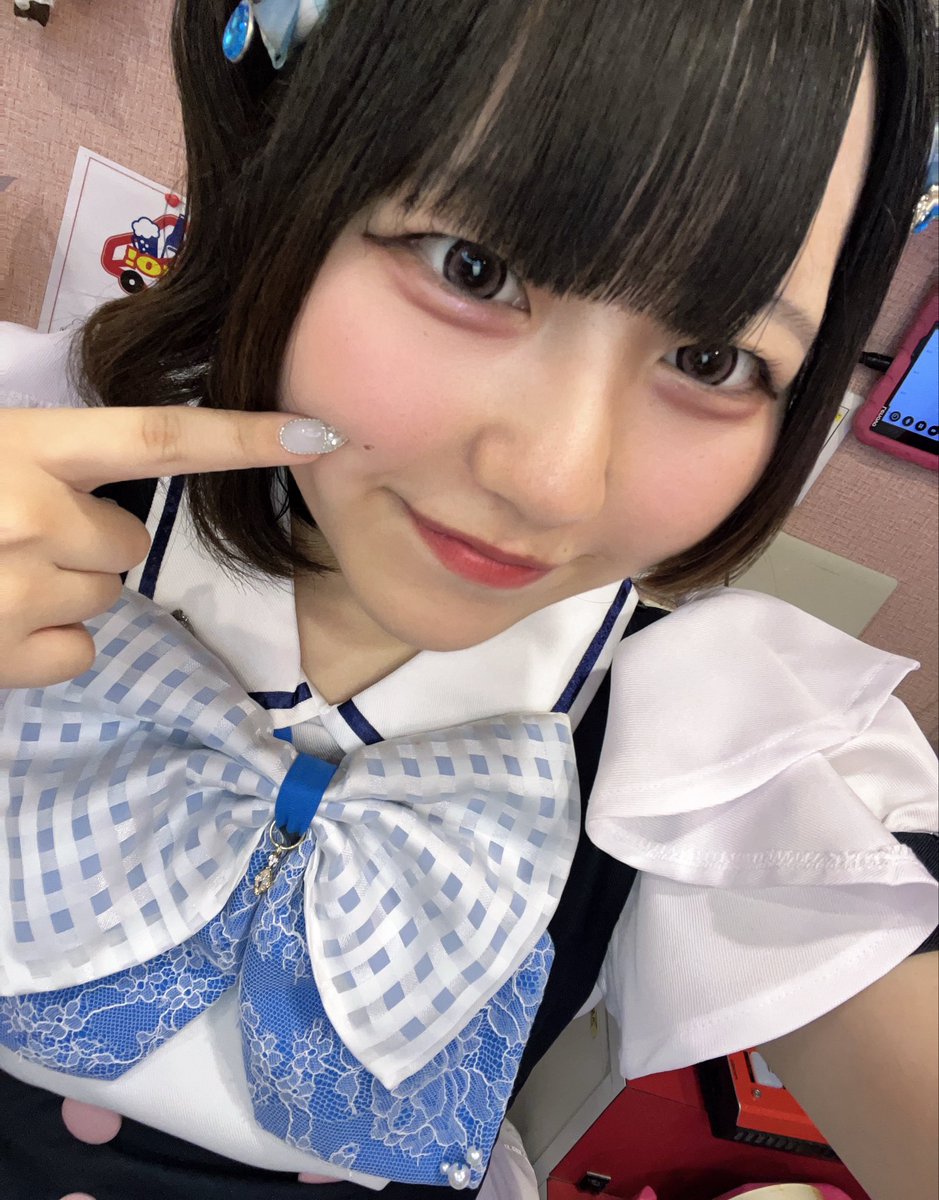 tao__md's tweet photo. 本日、ドリーム制服授与式ありがとうございました🩵ずっと憧れだったドリームに、リーダーとして大好きな駅前で大好きなメイドさん達の前で着ることが出来て本当に嬉しかったです❕これから季節ドリームも来ていくので、一緒に沢山思い出作ってください🎀>  ̫ <🎀トレカも楽しみ🎶🎶 https://t.co/VXiII9LGLI