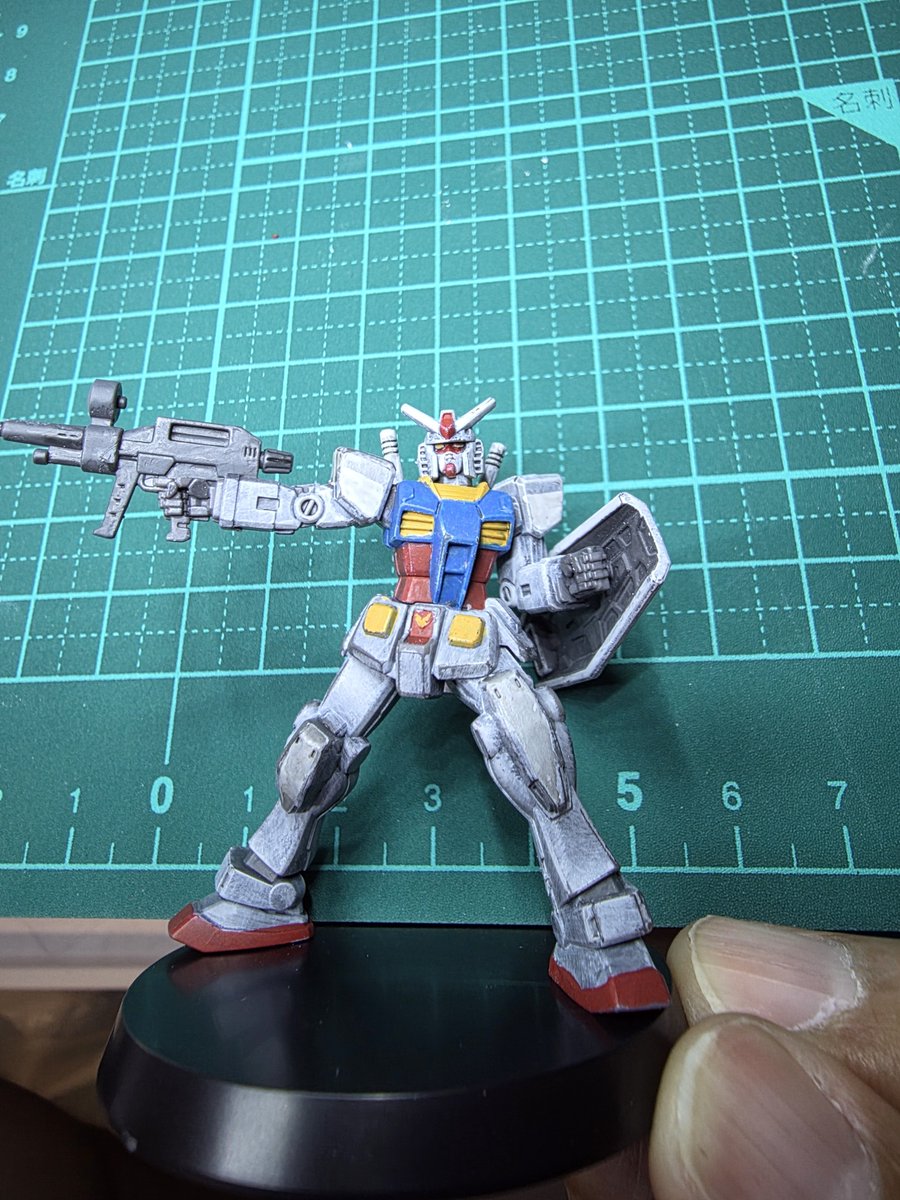 yattirin's tweet photo. ガンダムアッセンブルのガンダムですか、一応完成って事で…
次はガンキャノン作ります。

塗り方変えようかな？ https://t.co/OCZTqHnGsS