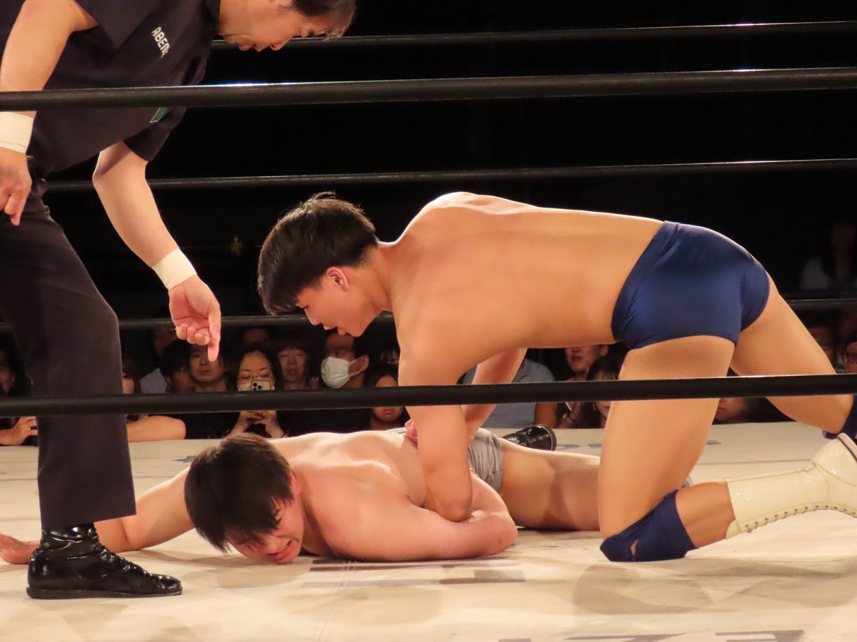 mkbomber5145's tweet photo. 鶴屋浩斗 vs 髙橋碧

#noah_ghc #新宿FACE #プロレス https://t.co/wDyqCQAfKV