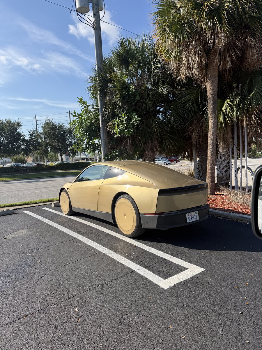 jakecbaum's tweet photo. Cybercab spotted in Bellair, Florida 🤙 https://t.co/B1D5sYpa4i