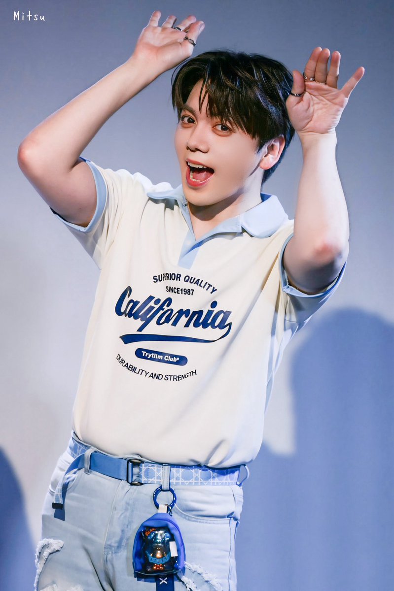 xenex_mitsu's tweet photo. 26.6.7
XENEX JAPAN CONCERT 2026
~ Bucket List ~
1부 特典会 희석 Focus💙

#희석 #heeseok #제넥스 #xenex
@XenexJP @xenex_official https://t.co/O59npNLguN