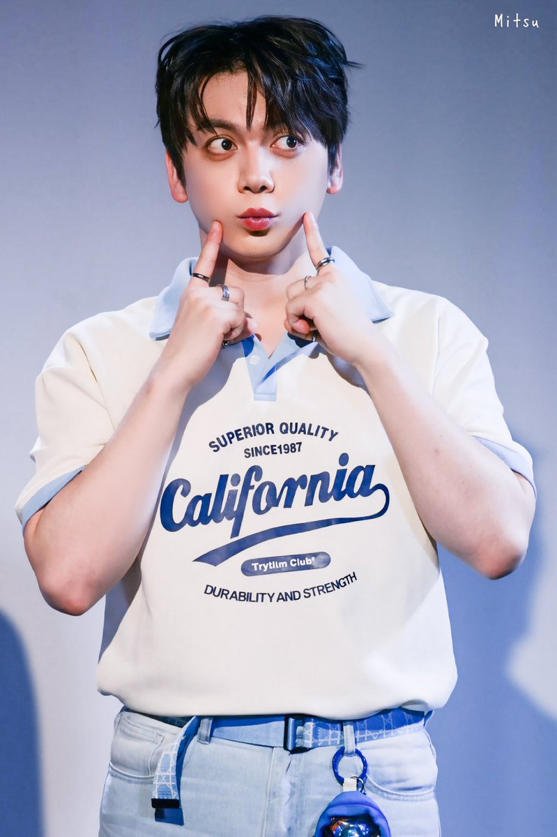 xenex_mitsu's tweet photo. 26.6.7
XENEX JAPAN CONCERT 2026
~ Bucket List ~
1부 特典会 희석 Focus💙

#희석 #heeseok #제넥스 #xenex
@XenexJP @xenex_official https://t.co/jGtQnh857n