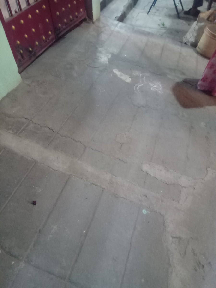 pav_sri's tweet photo. @sanjayanagara78 @acpnortheasttr @AcptrnorthBTP @BlrCityPolice @blrcitytraffic @CPBlr @DCPNorthBCP @DCPTrNorthBCP @DgpKarnataka @GBA_office @Jointcptraffic Location: Opp Anjaneya Temple, near gurdwara https://t.co/I9FcQymk0c
