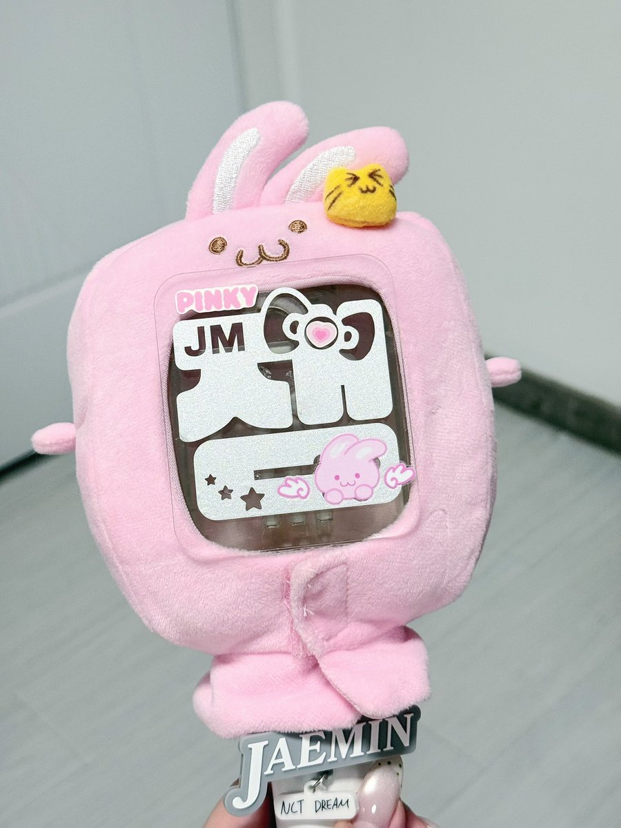 11puppydream's tweet photo. Hope everything goes well on Saturday🥺💕 https://t.co/ogfVp4WB3h