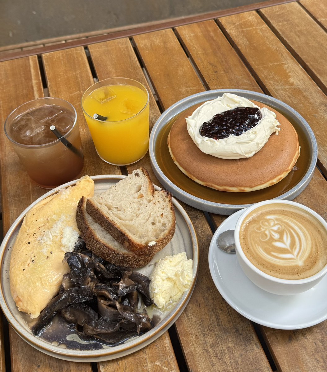 betterda_y's tweet photo. 다 너무맛잇엇는데………..
너무비싸서돌아와서3일동안굶엇음 ㅇㅈㄹ https://t.co/mI76OTycW7